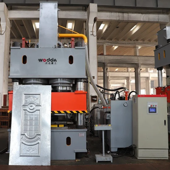 2500 톤/3000 톤 고효율 자동 철 강철 금속 도어 패널 엠보싱 도어 스킨 수압기/CE&ISO9001 더블 액션을 갖춘 프레스 기계